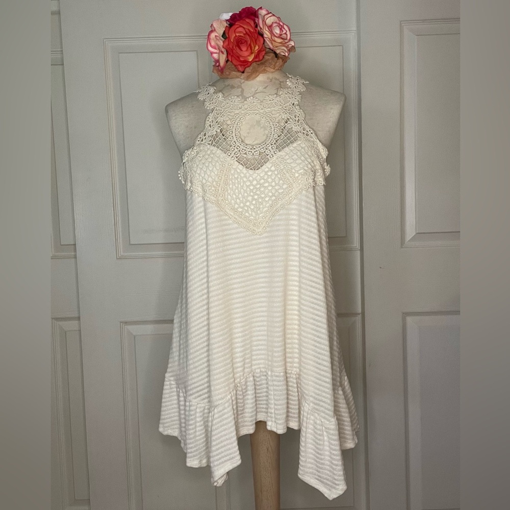 Maurices Cream Floral Lace Top
